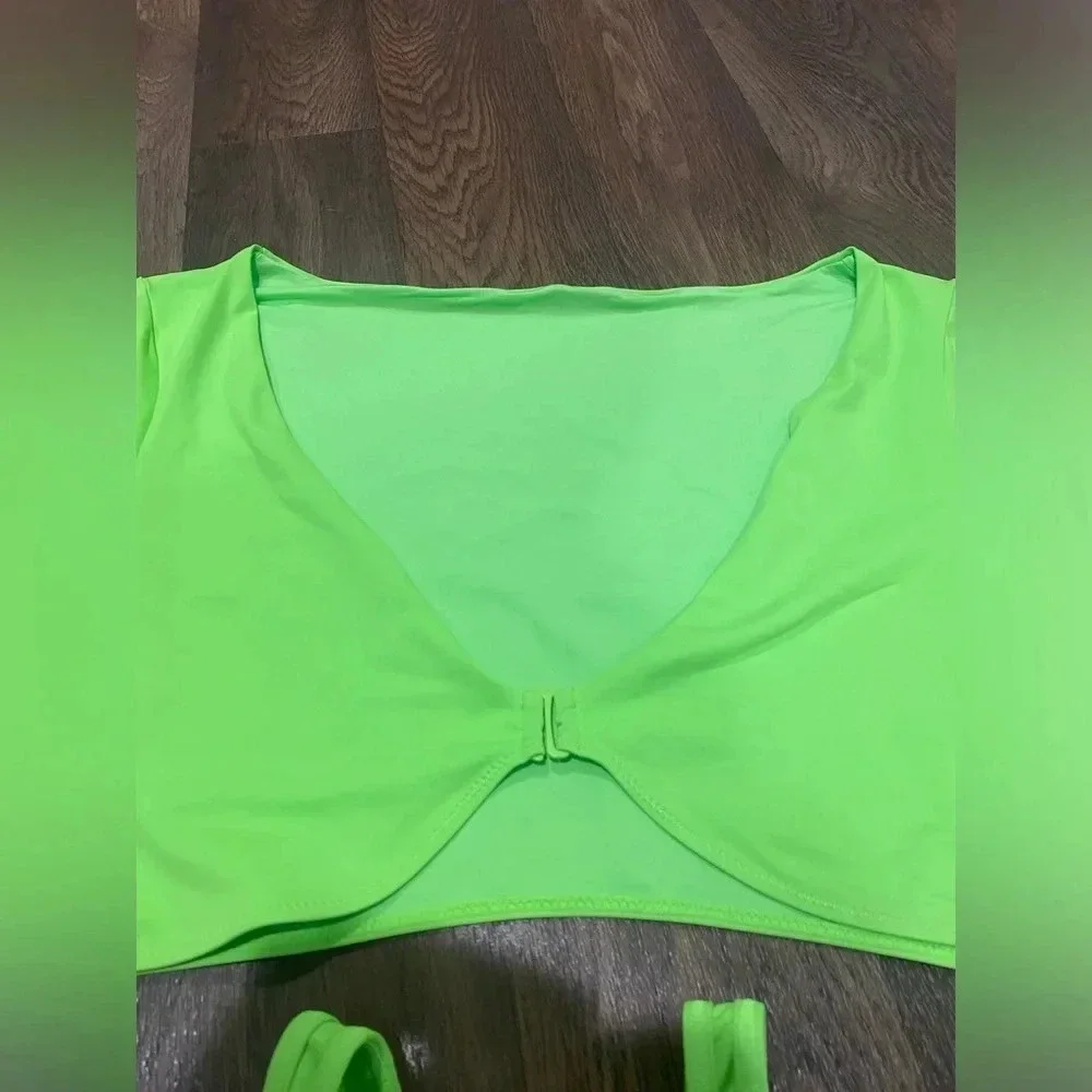 SKIMS 3 piece swim set Skirt Racerback top long sleeve top Neon Green Size 4X